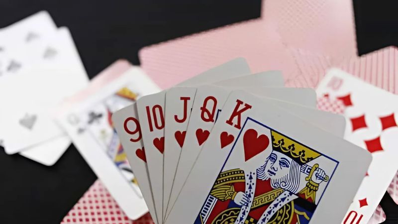 Cách đánh bài sâm lốc là gì